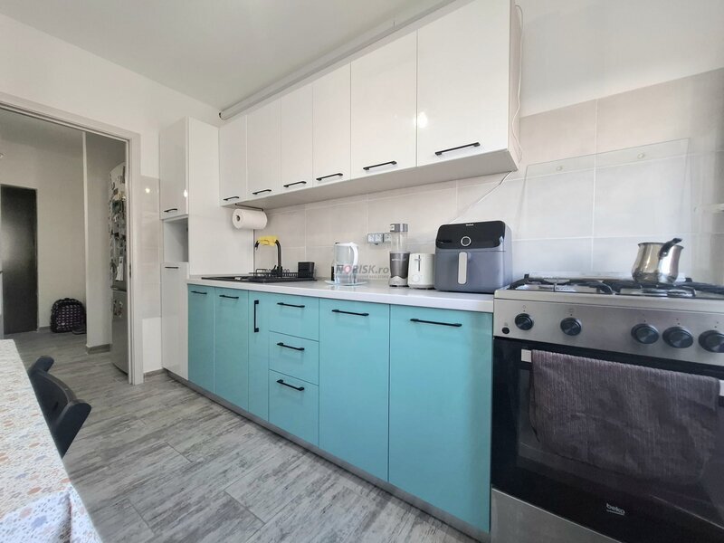 Calea Vitan 2 Camere Decomandat  56mp  Renovat